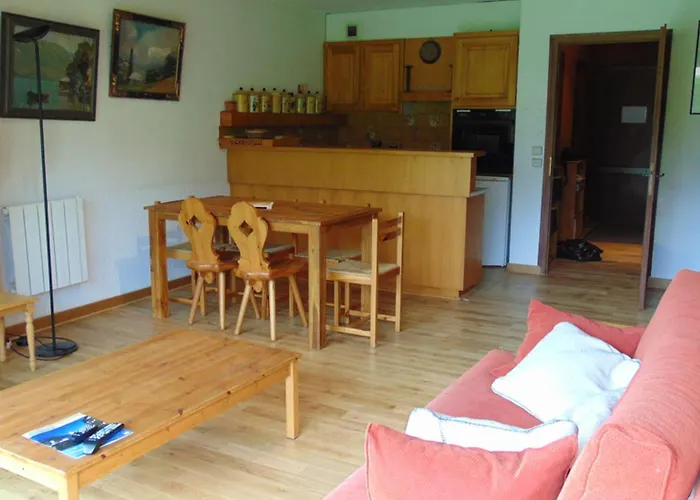 3 Pieces Avec Terrasse, Parking, 6 Couchages - - Fr-1-517-38 *