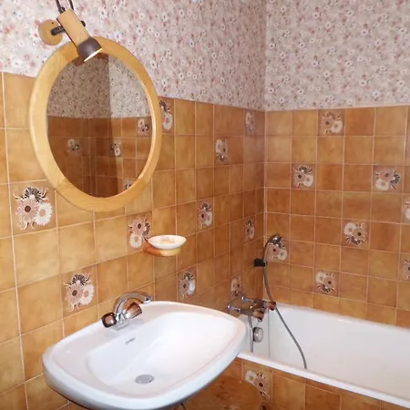 3 Pieces Avec Terrasse, Parking, 6 Couchages - - Fr-1-517-38 *